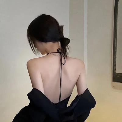 女伯爵